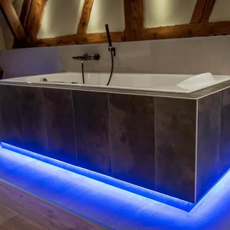 Serenity - De Prestige 4 Et 5 Etoiles - 2, 4 Et 6 Personnes- Centre Historique Apartment *