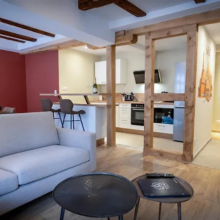 Appartement Serenity - De Prestige 4 Et 5 Etoiles - 2, 4 Et 6 Personnes- Centre Historique Colmar