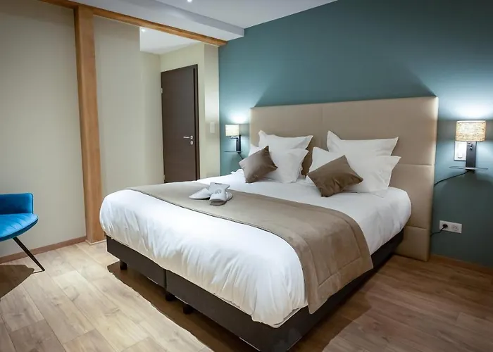 Serenity - De Prestige 4 Et 5 Etoiles - 2, 4 Et 6 Personnes- Centre Historique Apartment