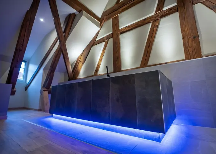 Serenity - De Prestige 4 Et 5 Etoiles - 2, 4 Et 6 Personnes- Centre Historique Apartment